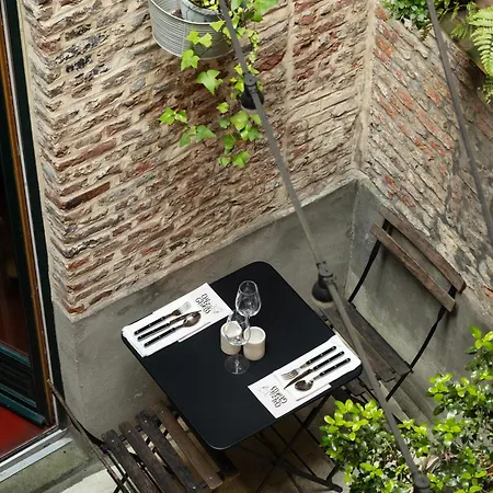 Chez Georges - Contemporaine Отель типа 
